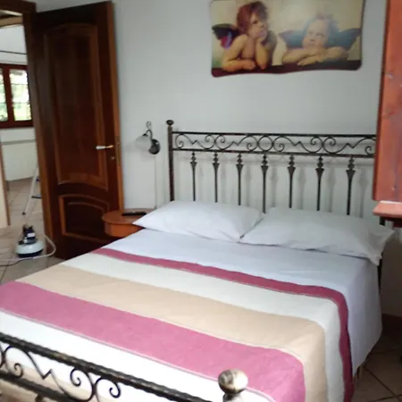 Holiday home Independent With Private On The *