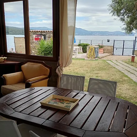 Holiday home Independent With Private On The